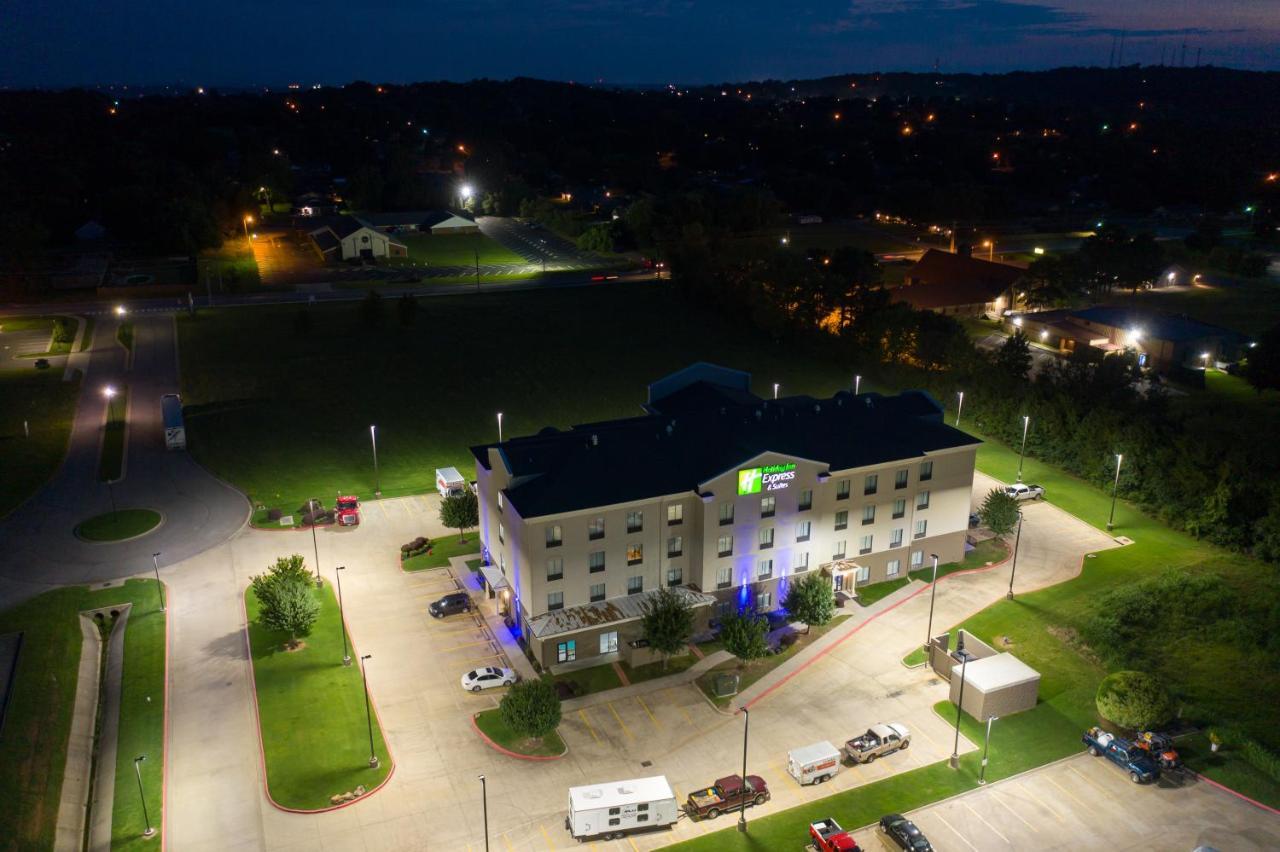 Holiday Inn Express & Suites Van Buren-Fort Smith Area, An Ihg Hotel Exterior foto