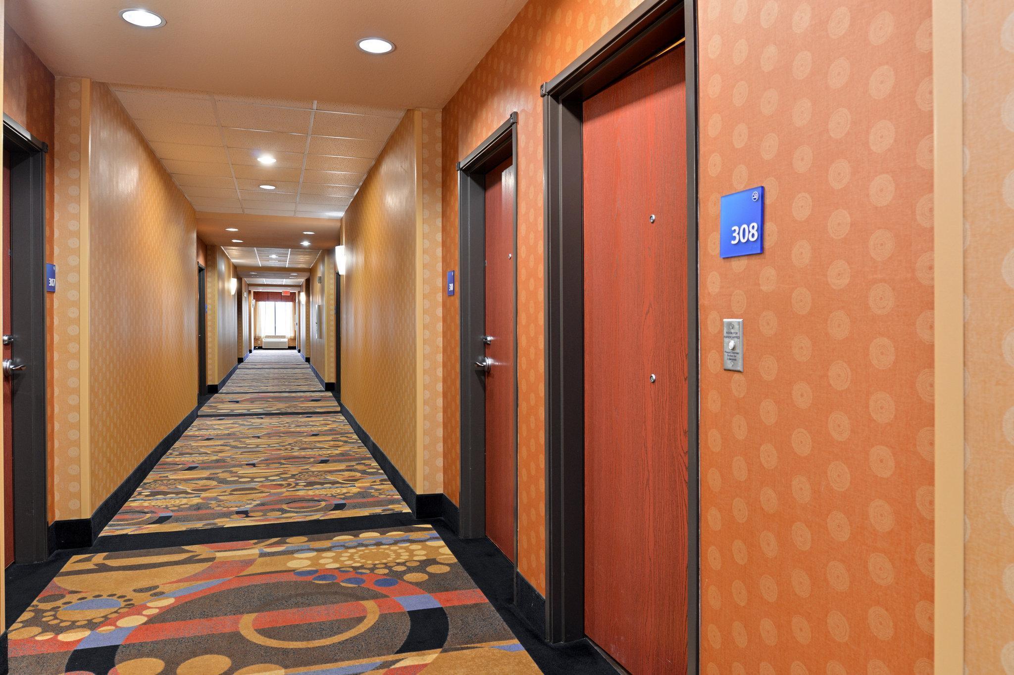 Holiday Inn Express & Suites Van Buren-Fort Smith Area, An Ihg Hotel Exterior foto