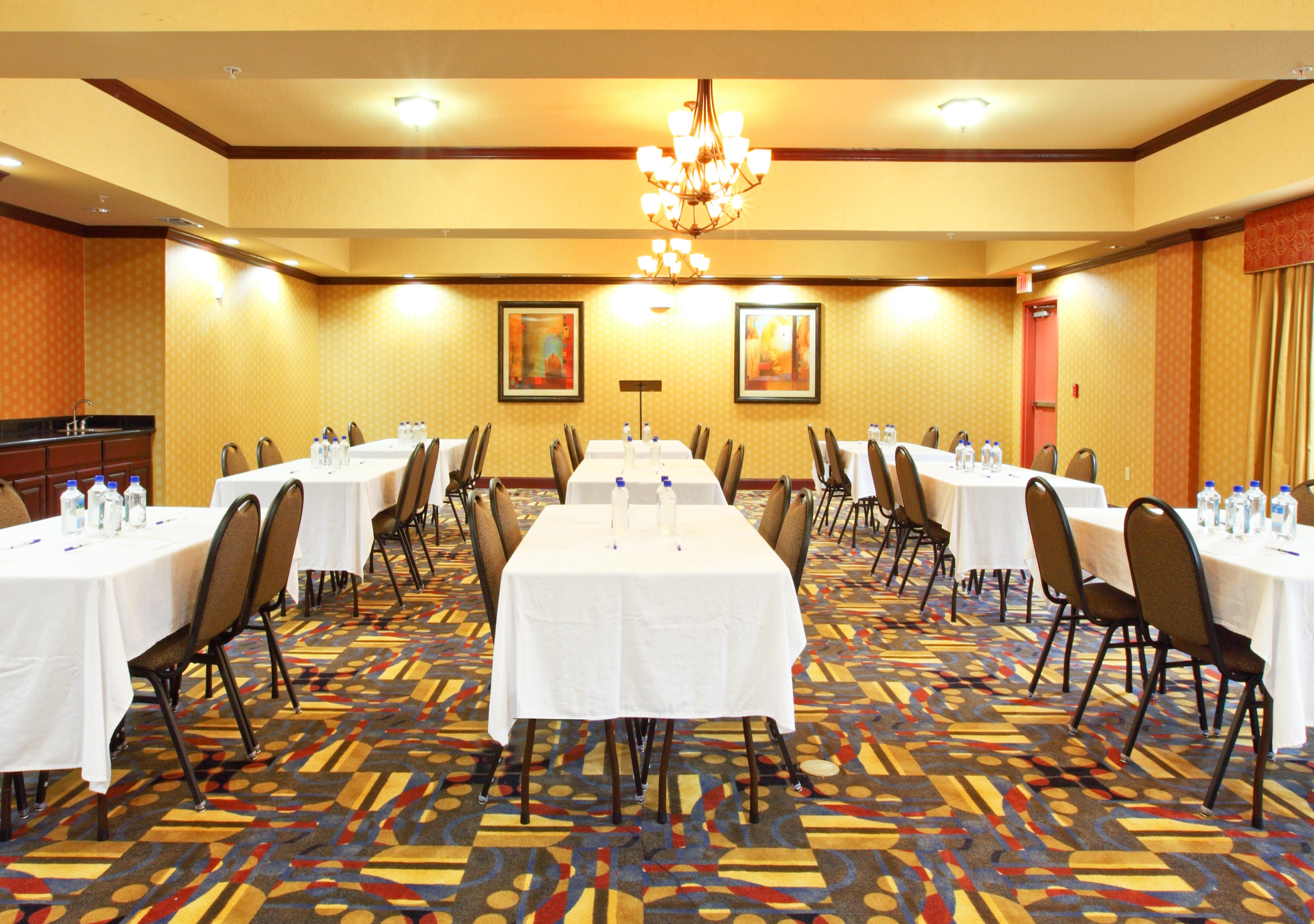 Holiday Inn Express & Suites Van Buren-Fort Smith Area, An Ihg Hotel Exterior foto